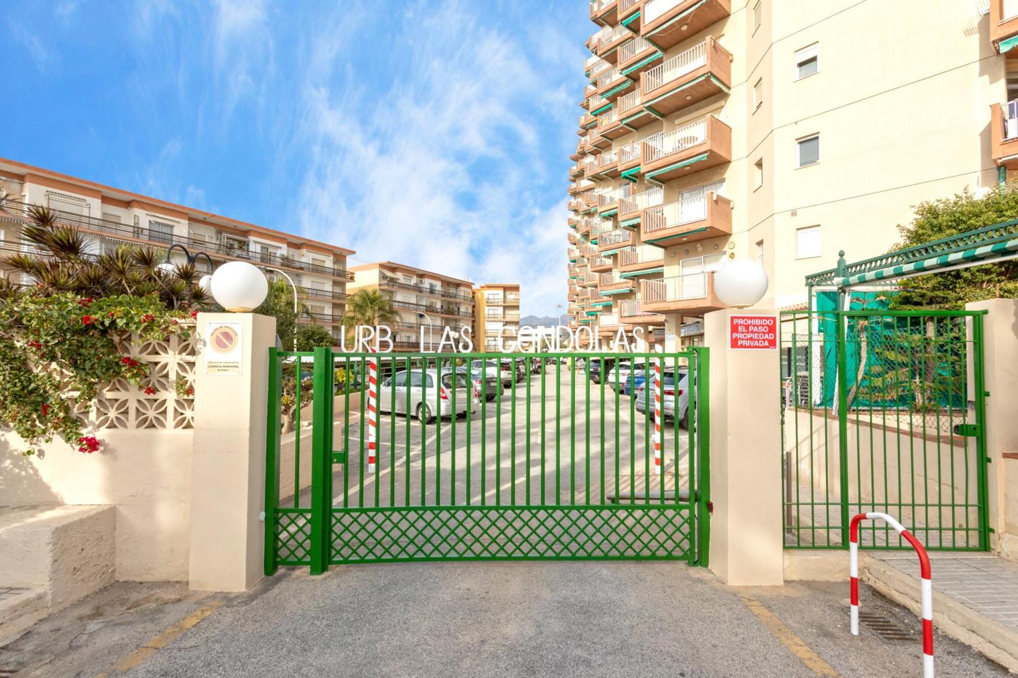 1003 - Seafront Apartment On El Paseo - Air Conditionning - Wi-Fi - Smart Tv Almunecar Luaran gambar