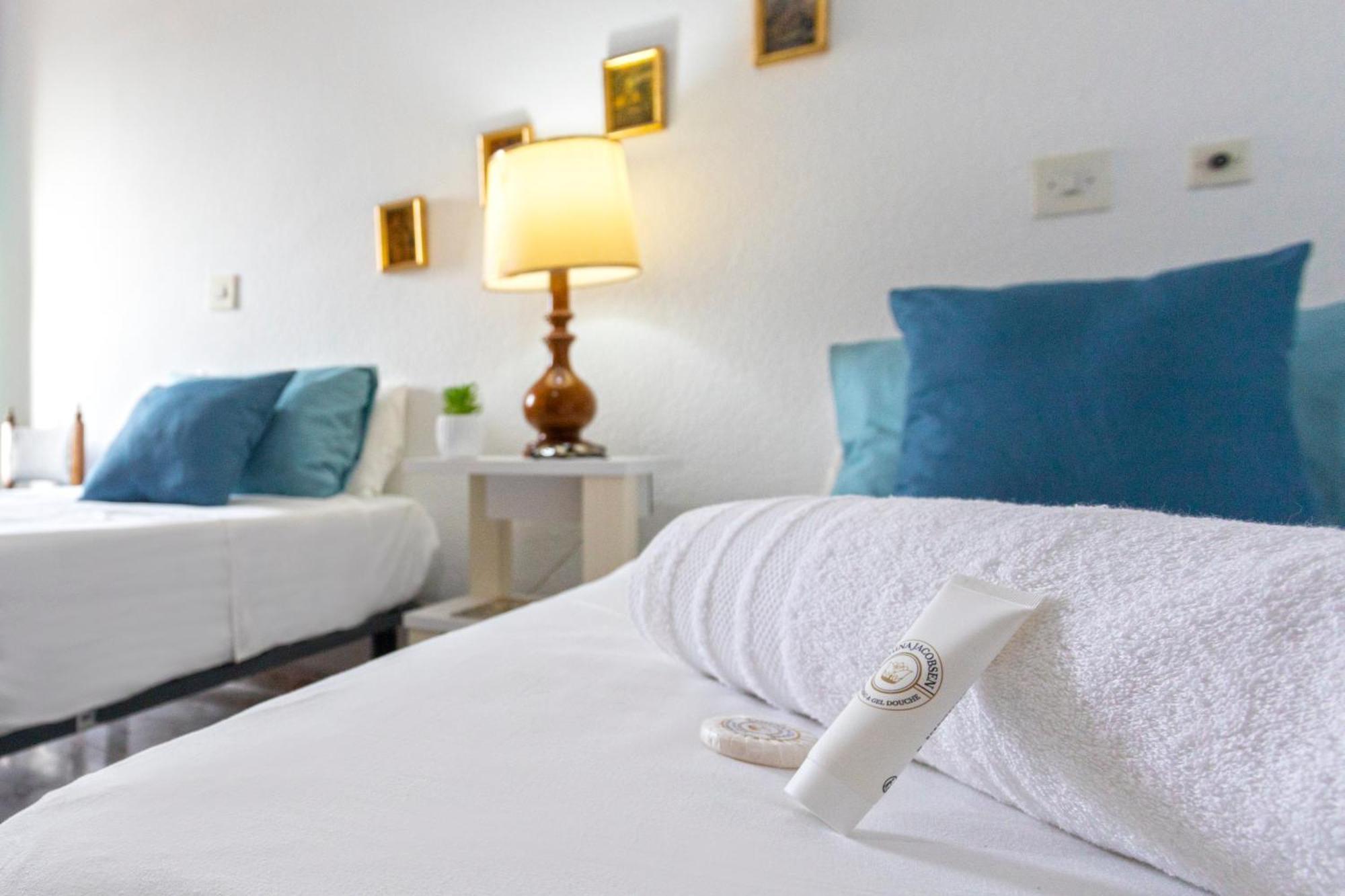 1003 - Seafront Apartment On El Paseo - Air Conditionning - Wi-Fi - Smart Tv Almunecar Luaran gambar